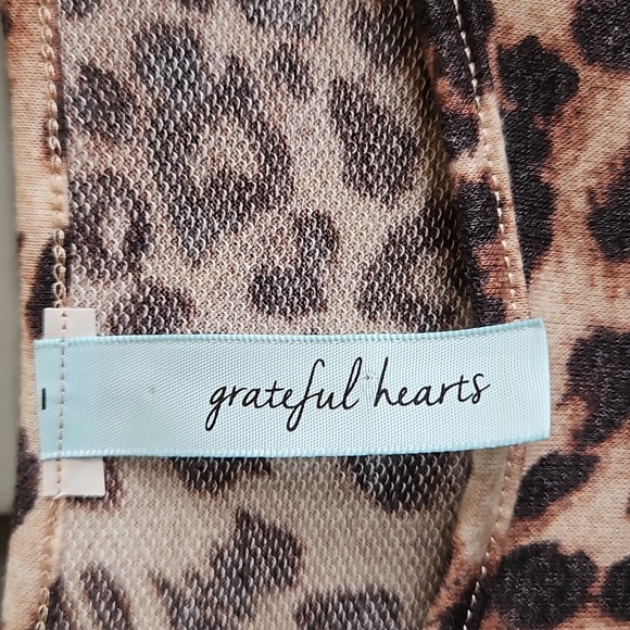 Cute ladies pullover knit cheetah leopard print top - Picture 5 of 5